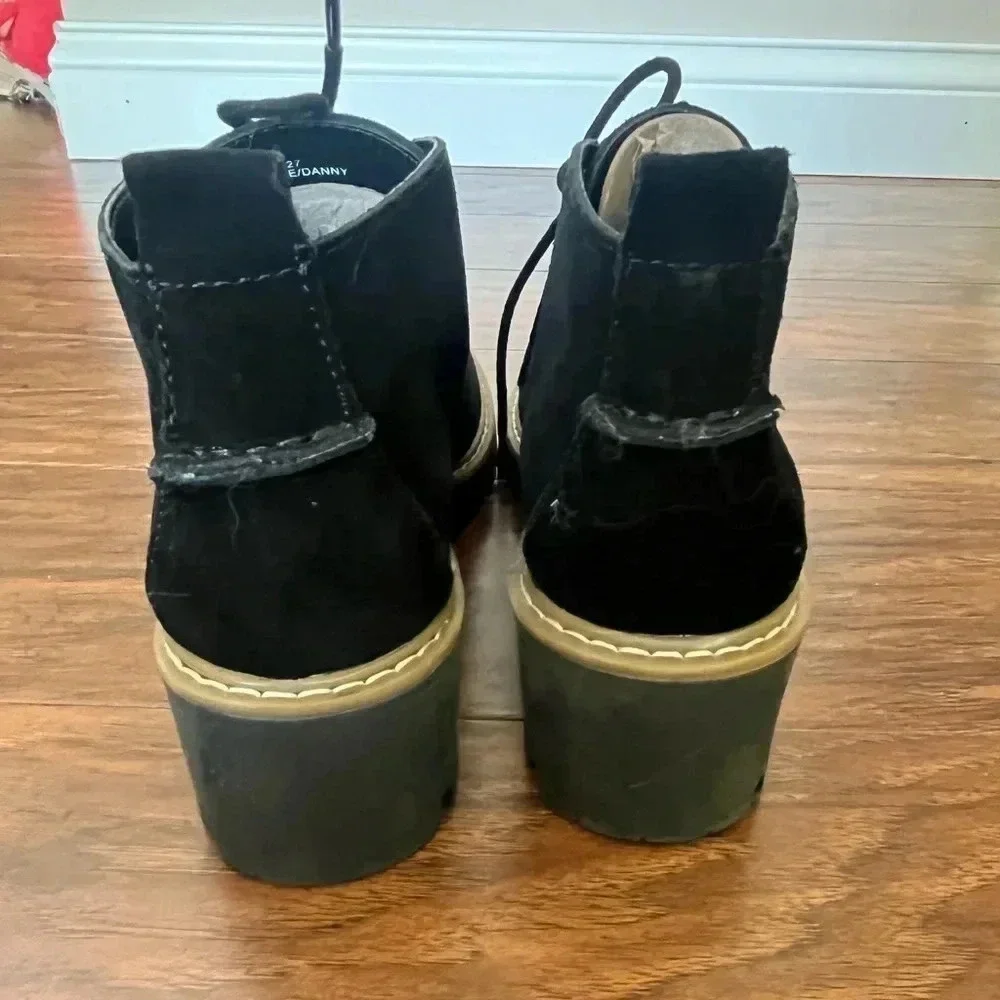 Black Suede Boots-White Mountain- NWOT size 6.5